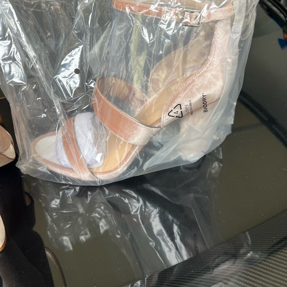 Vince Camuto Blush Velvet Heels - Picture 2 of 5